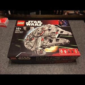 LEGO 10179 Ultimate Collector’s Millennium Falcon